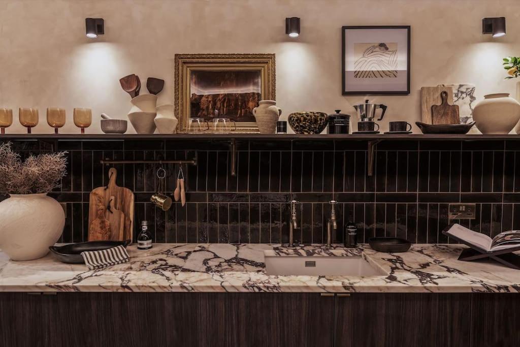 Alfred'S Ramsbottom - Suite One ภายนอก รูปภาพ